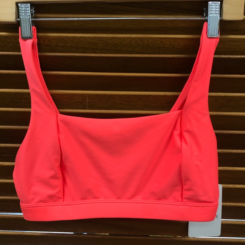 NWT bikini top